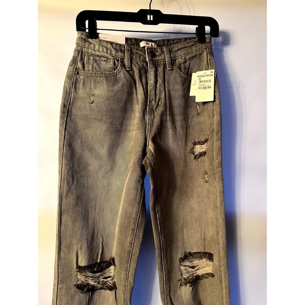 NWT BP Distressed Light Greywash High Waist Mom Jeans Size 26 - Picture 8 of 15